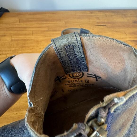 Circle G Inlay Studded Star Western Leather Ankle Boots Size 6 - Picture 4 of 7